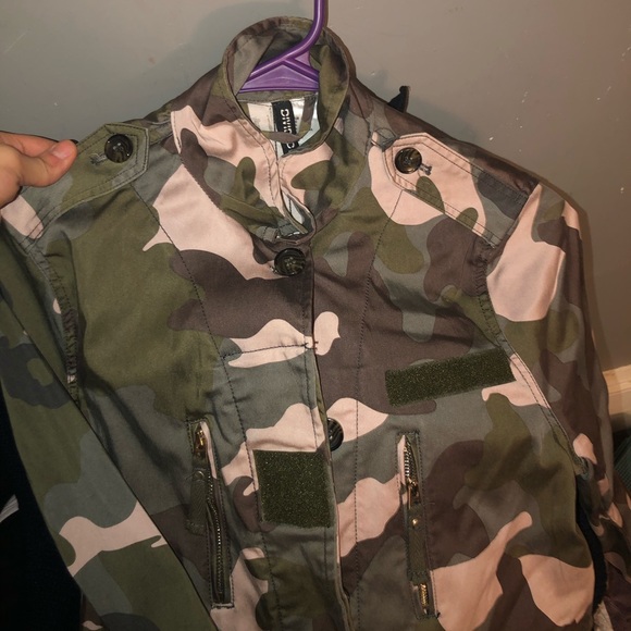 Army jacket - Picture 3 of 3